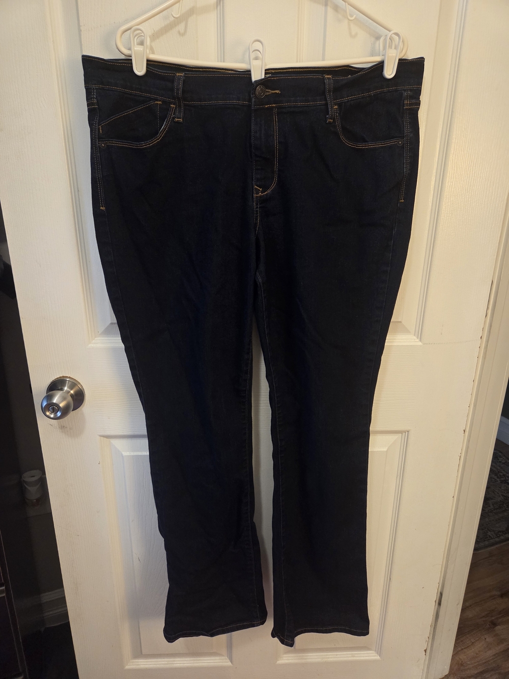Old Navy Women's Straight Leg Dark Blue Jeans